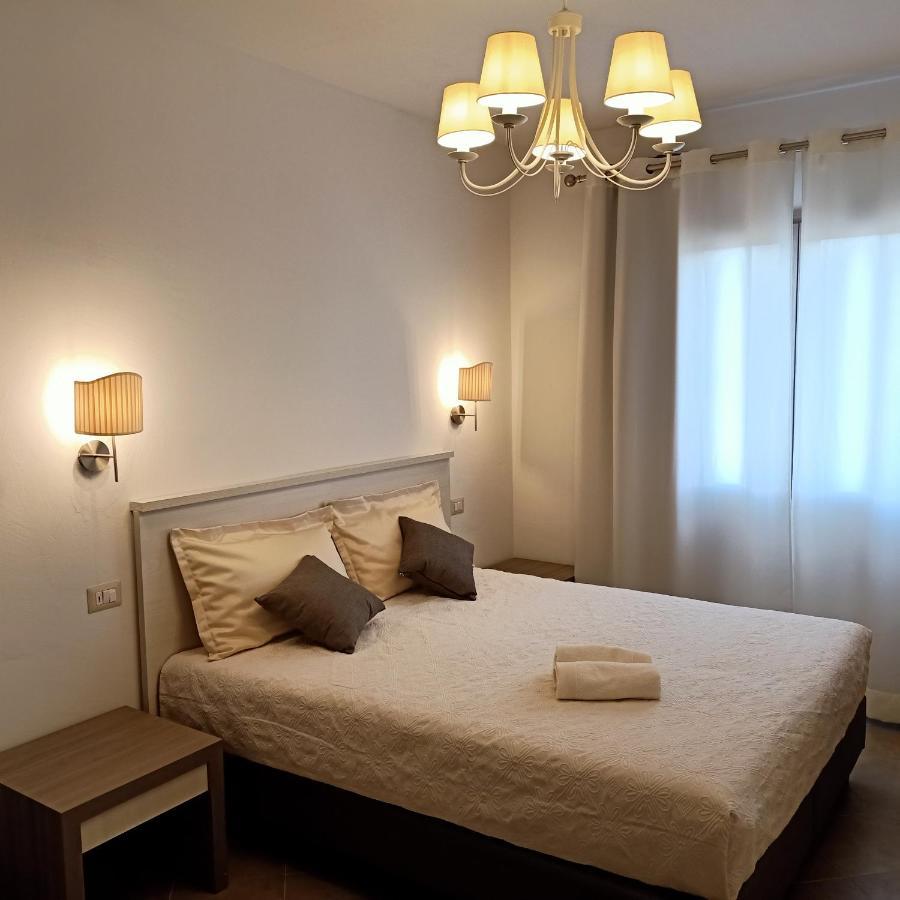 Residenza L'Alzoni Hotel San Teodoro  Luaran gambar