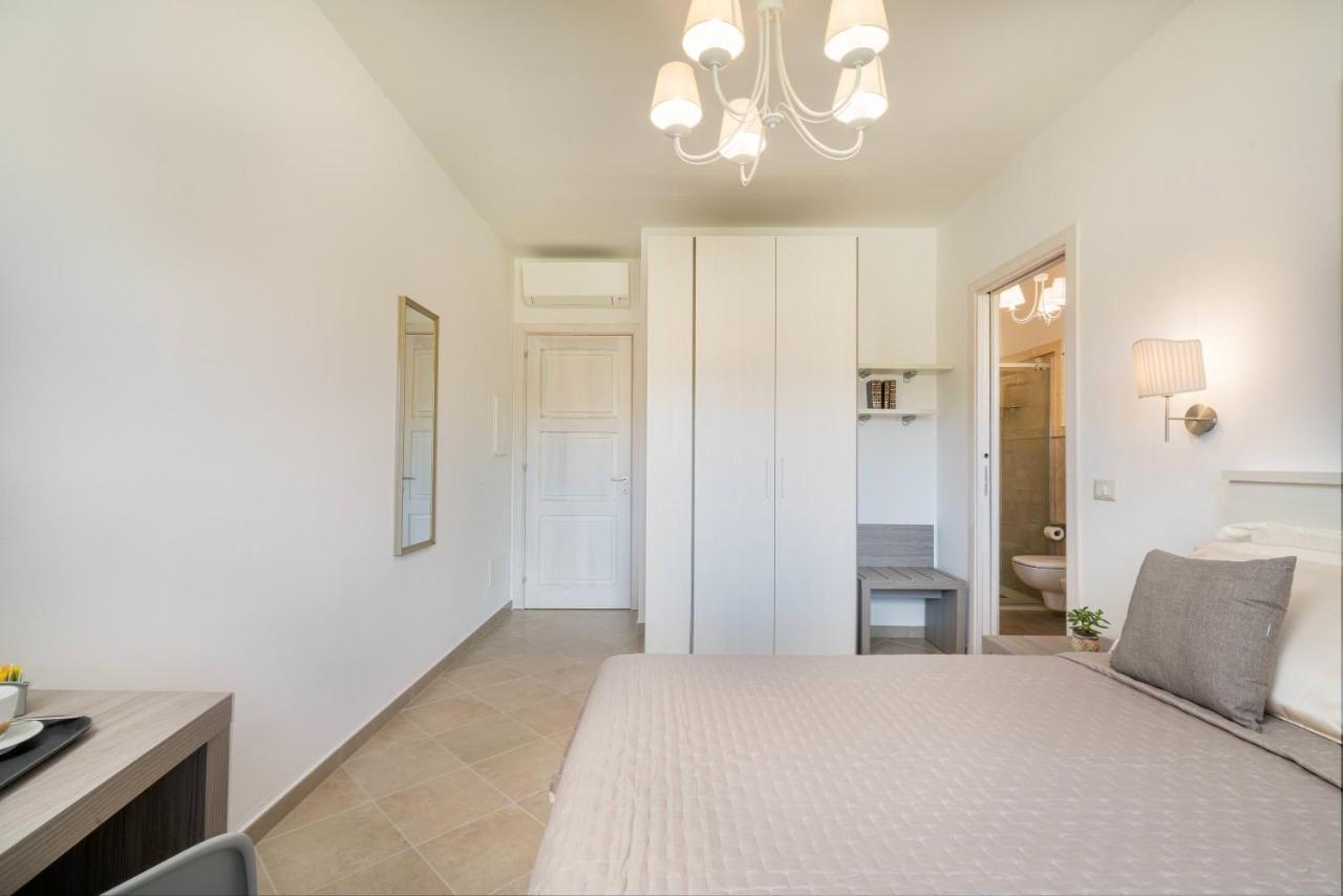 Residenza L'Alzoni Hotel San Teodoro  Luaran gambar