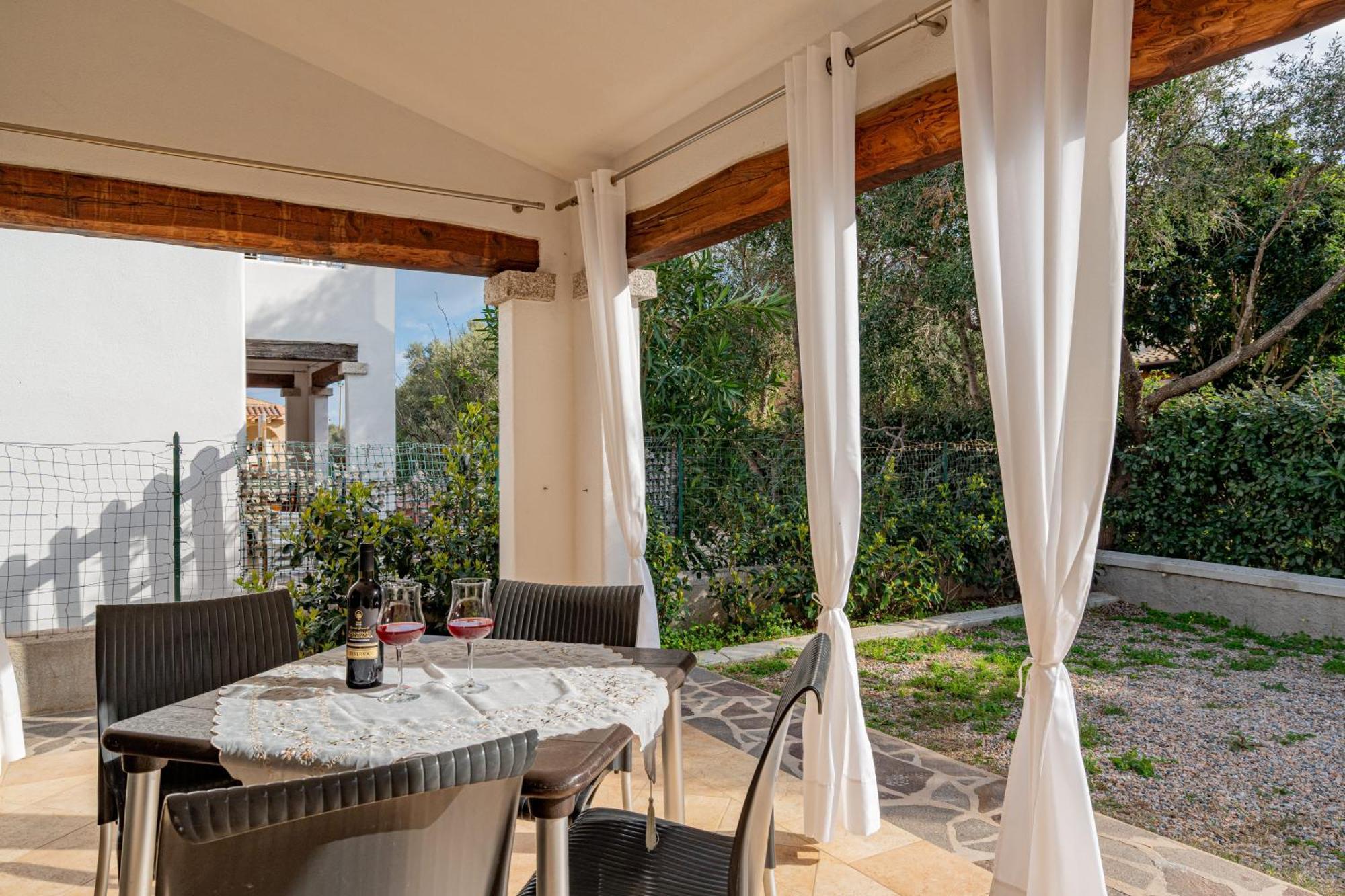 Residenza L'Alzoni Hotel San Teodoro  Luaran gambar